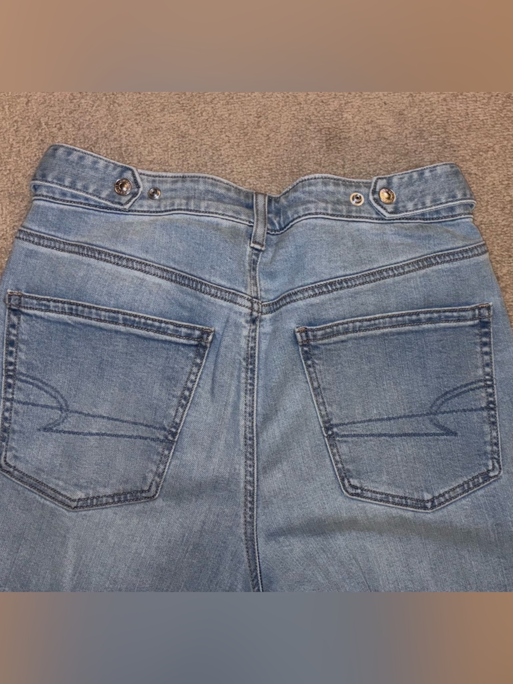 American Eagle Outfitters Light Wash Wide Leg Jeans NWOT - Picture 6 of 6